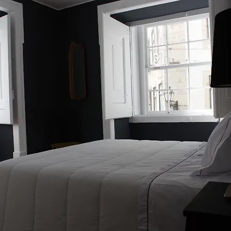 Guest house Largo Da Se - Horigem